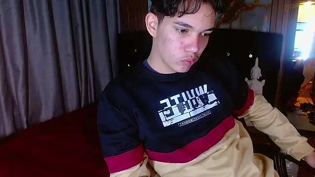 haku_nayro webcam