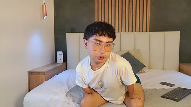 Sam_Velvett webcam