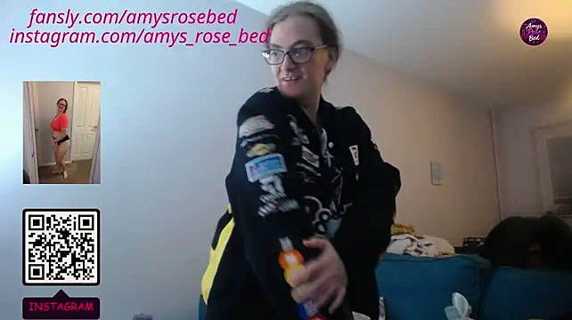 AmysRoseBed webcam