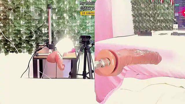 _Lia__Stone webcam