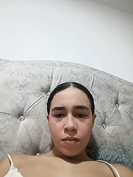 Scarlet_hoty