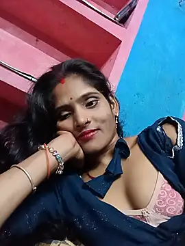 sanaam_hot