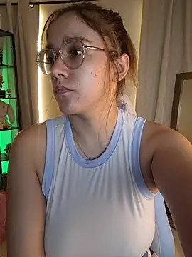 NaomiShimizu webcam