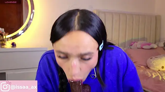 issa_dolly webcam