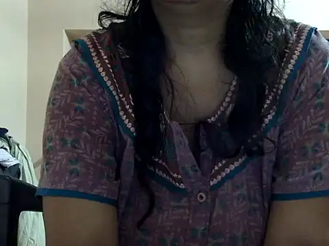 Pyari_Hina webcam