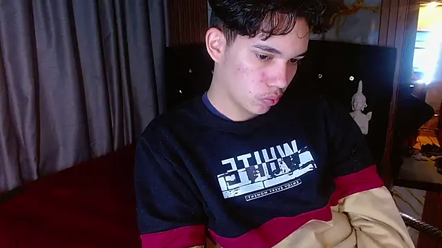 haku_nayro webcam