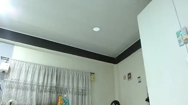 AlinaWoolf_ webcam