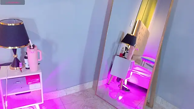 Isa__Lu webcam