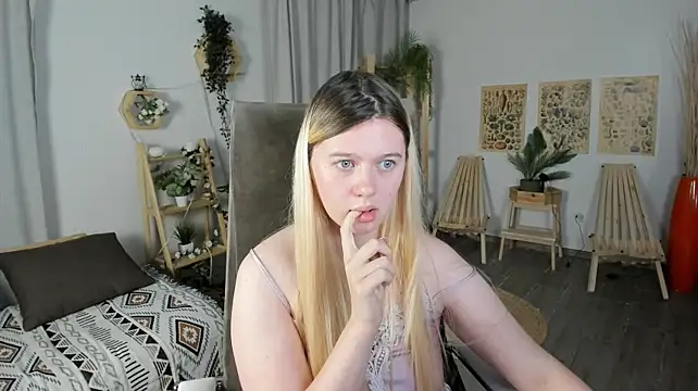 CelestineMauriac webcam