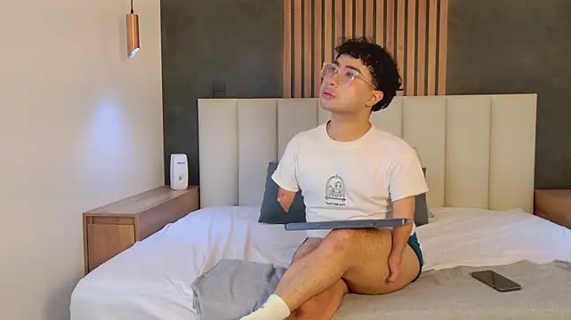 Sam_Velvett webcam