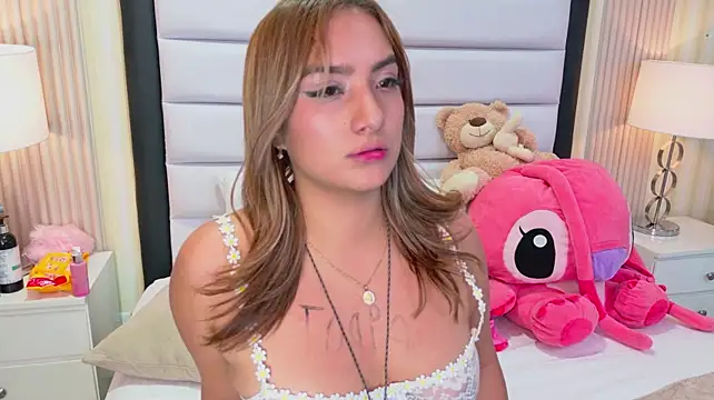 KikiiLove webcam