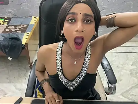 LuvLayla