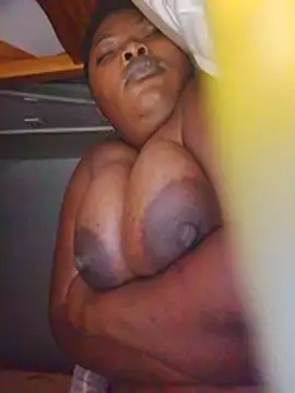 ellena8 webcam