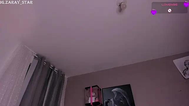Zaray_star webcam