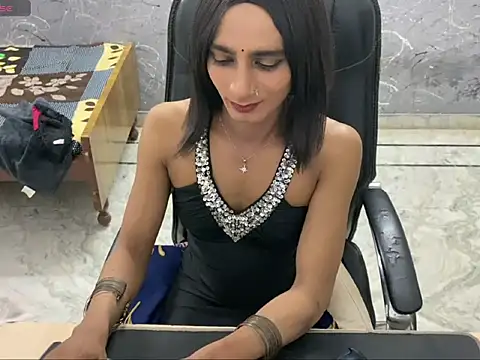 LuvLayla