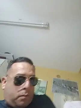 chicoguapo8 live cam preview