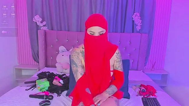 Nayla-Mouna live cam on StripChat