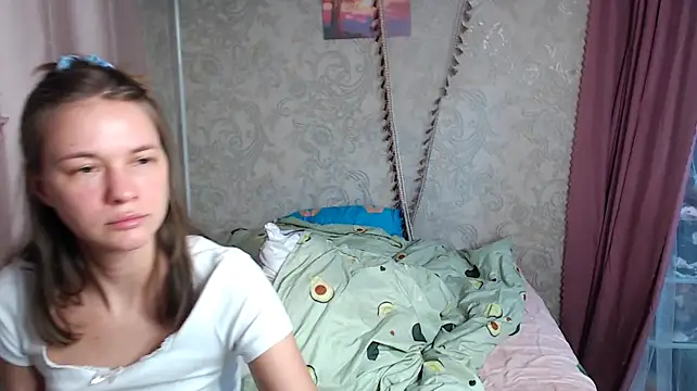 leila_bambi_ webcam