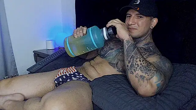 Shane_Clay webcam