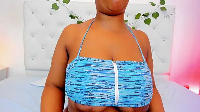 sultryebony_6 webcam