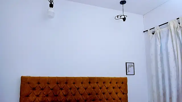 Katty_West webcam