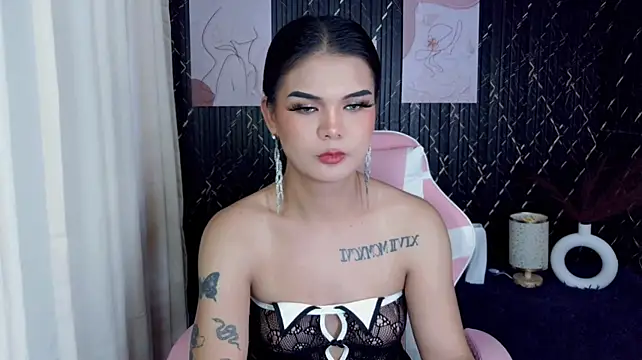 velvet_daisy96 webcam