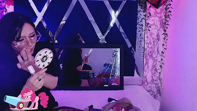 la_bommbastic webcam