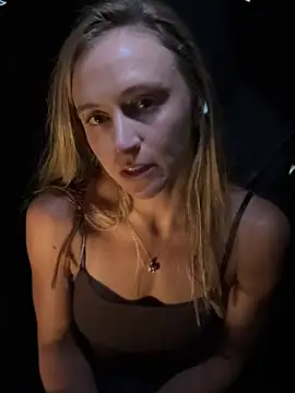 lunagirl13 webcam