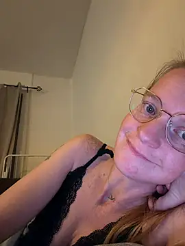jannis1992 live cam on StripChat