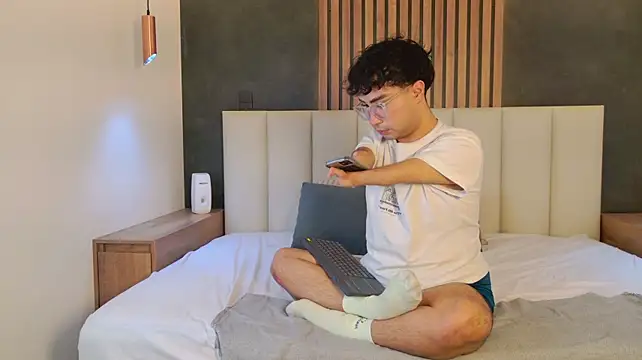 Sam_Velvett webcam