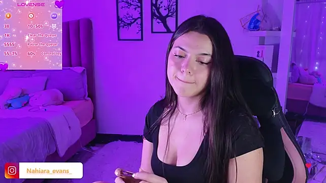 NahiaraEvans_