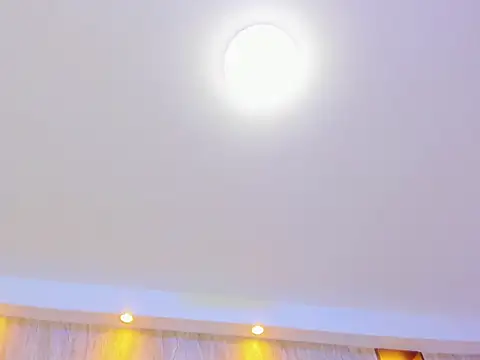 vivi_nash webcam