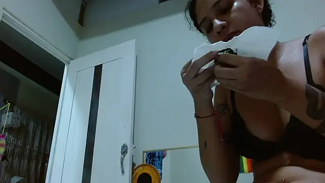 AlinaWoolf_