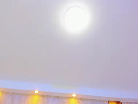 vivi_nash webcam