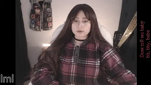 Lametaleralatina live cam on StripChat