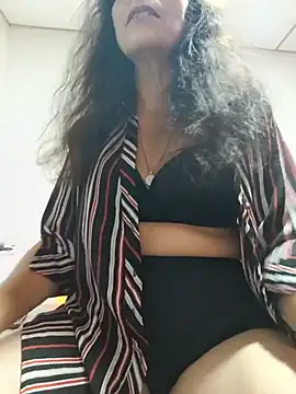 sexiigatica live cam on StripChat