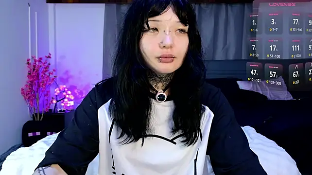 Lein_Bone live cam on StripChat