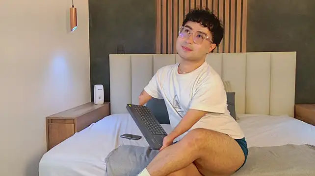 Sam_Velvett webcam