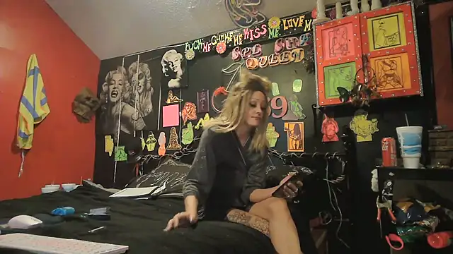 DaddyAndSplashQueen live cam on StripChat