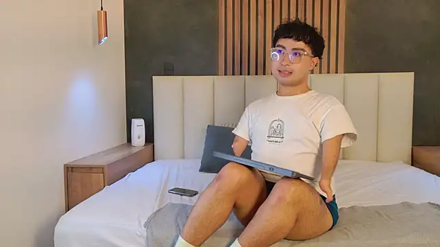 Sam_Velvett webcam
