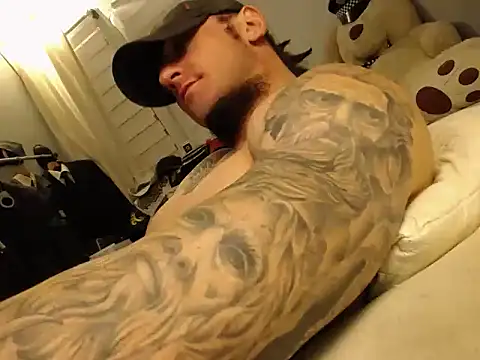 ballardbret (Ask my age) - Cock stroking, flexing, dirty talking. X