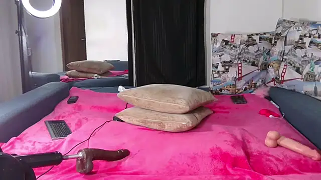 Carla-Bonny18 webcam