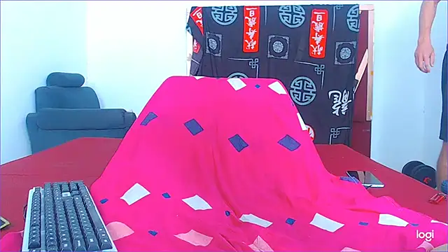maihton_xx live cam on StripChat