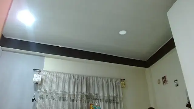 AlinaWoolf_ webcam