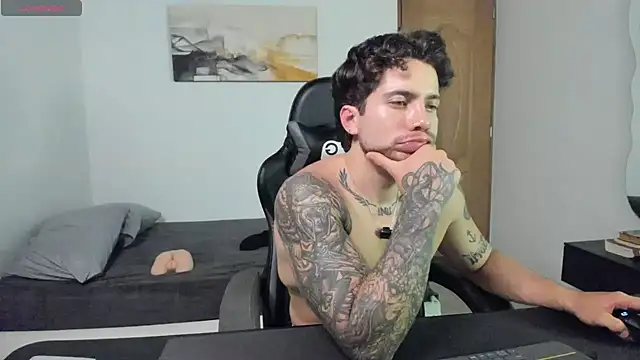 LucianSinclair webcam