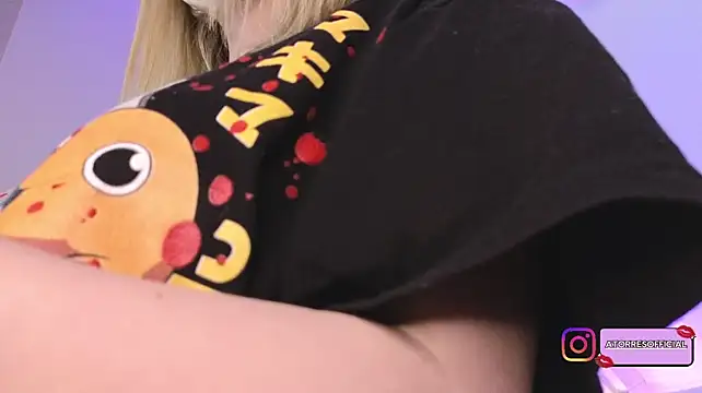 Angela_Torres_ webcam