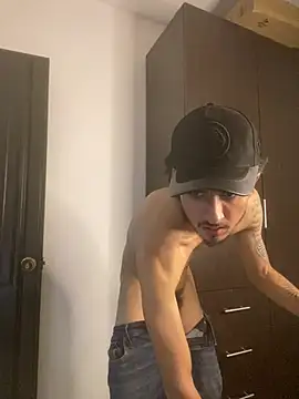 Kriss_Edwards webcam