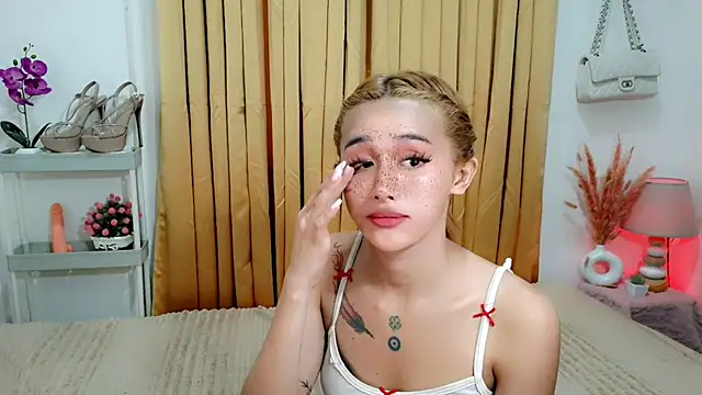 Cutie_sexdOll69 webcam