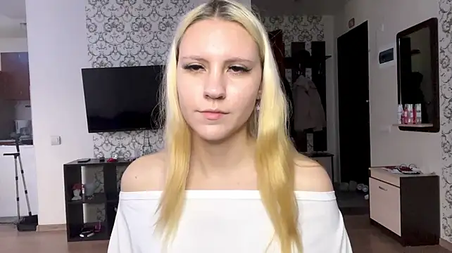 MildredGuckes webcam