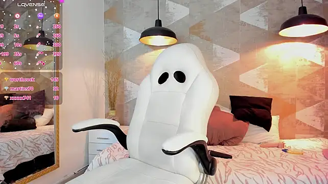 LalilaBrunettee webcam